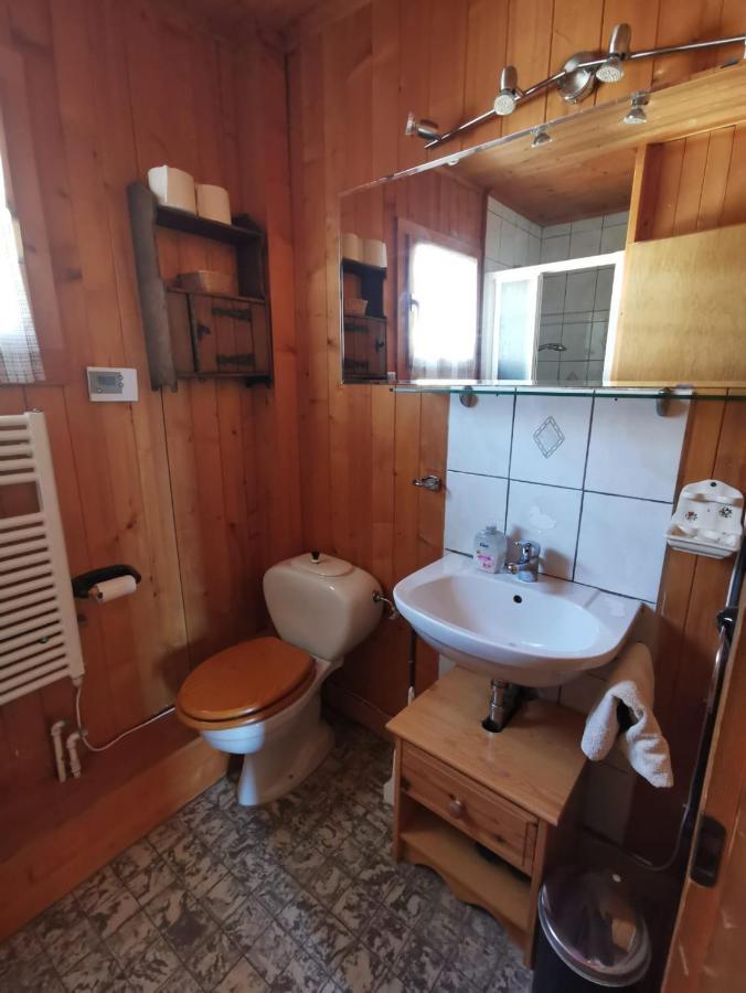 Chalet Traditionnel Avec Jacuzzi Exterieur Bex Exterior photo